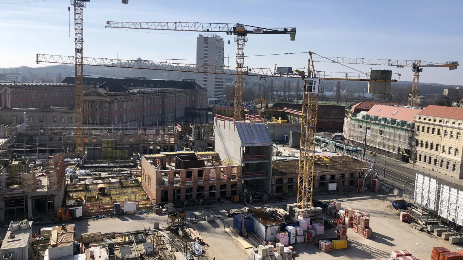 Foto einer Baustelle auf dem ehemaligen Gelände der Fachhochschule Potsdam