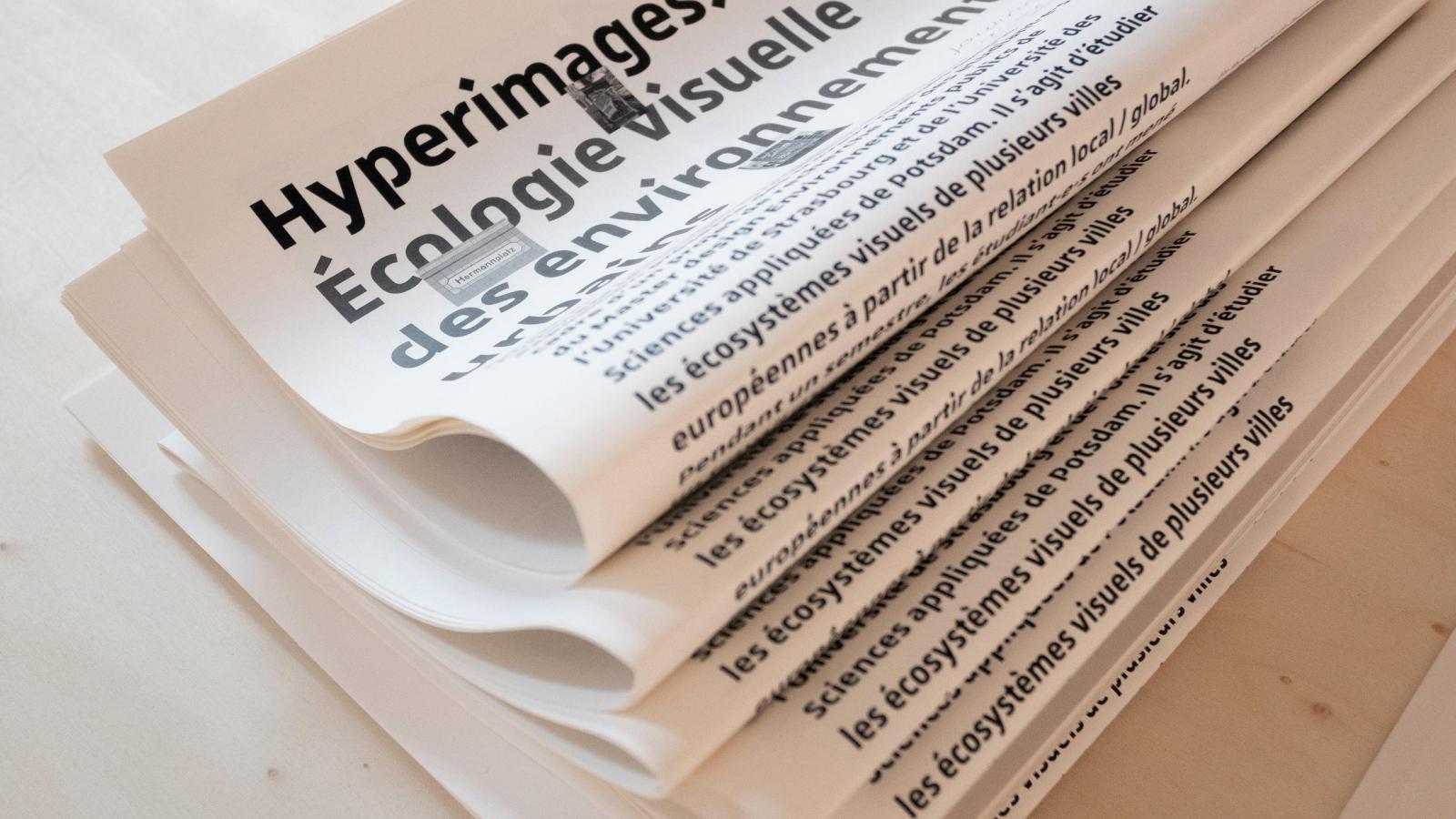 Zeitungspapier mit der Titelaufschrift Hyperimages Écologie visuelle des environnements urbains