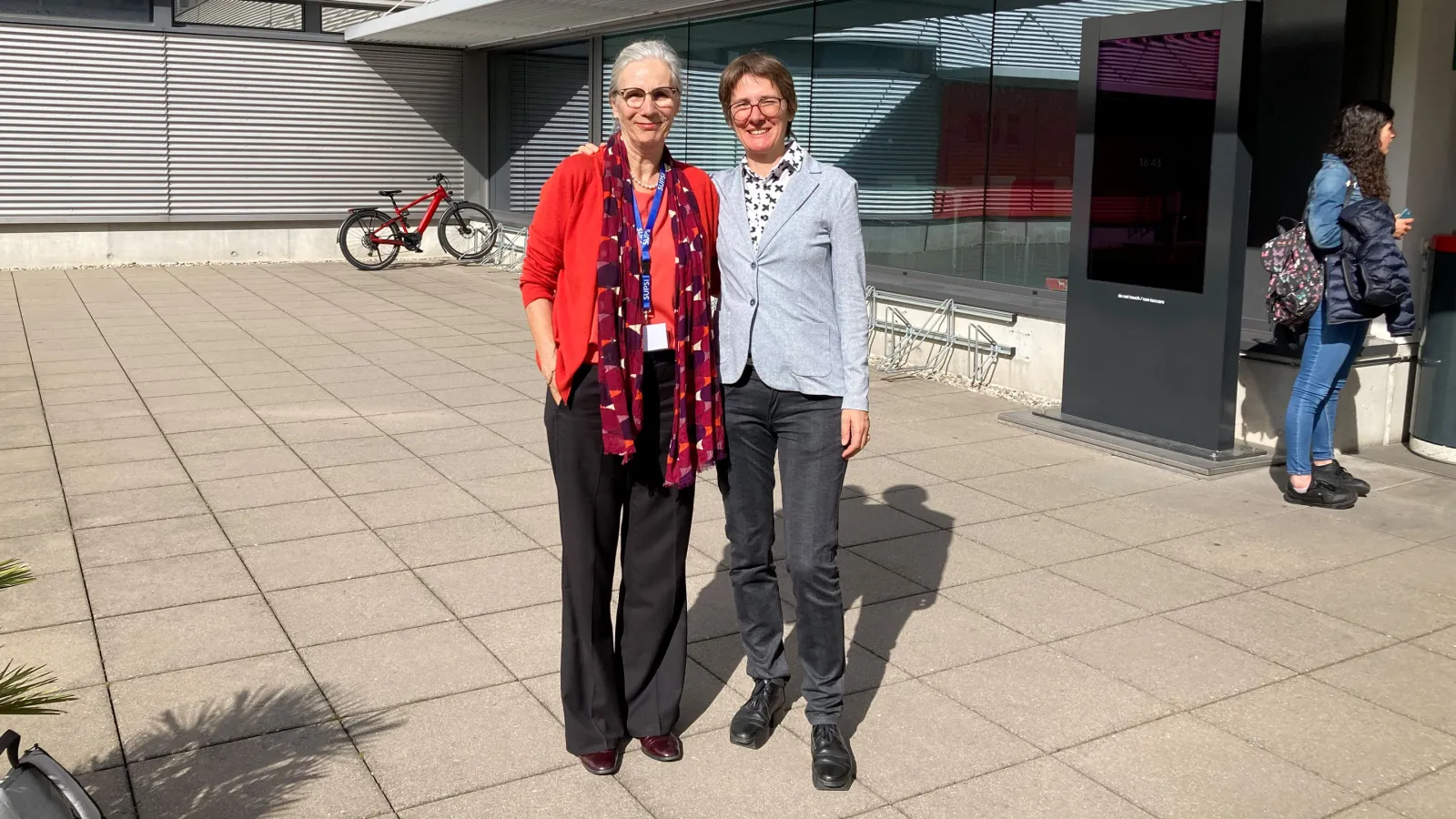 Foto von Prof. Rebekka Ehret und Dr. Marit Cremer