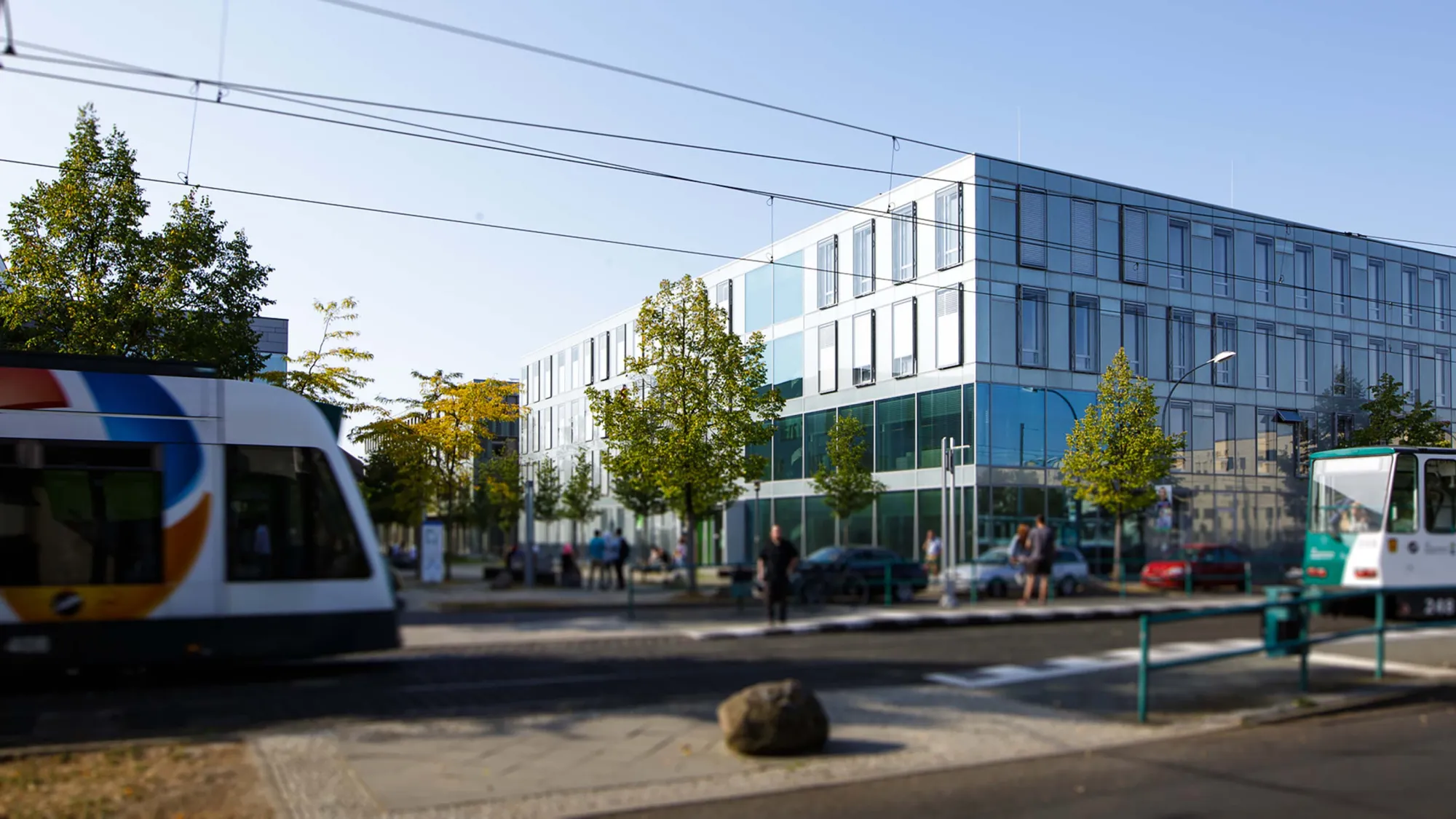 Die Tram-Station vor dem Campus der FH Potsdam