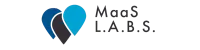 Zu sehen ist der Schriftug "MaaS L.A.B.S." Links überlappen sich 3 bläuliche Geomarker.