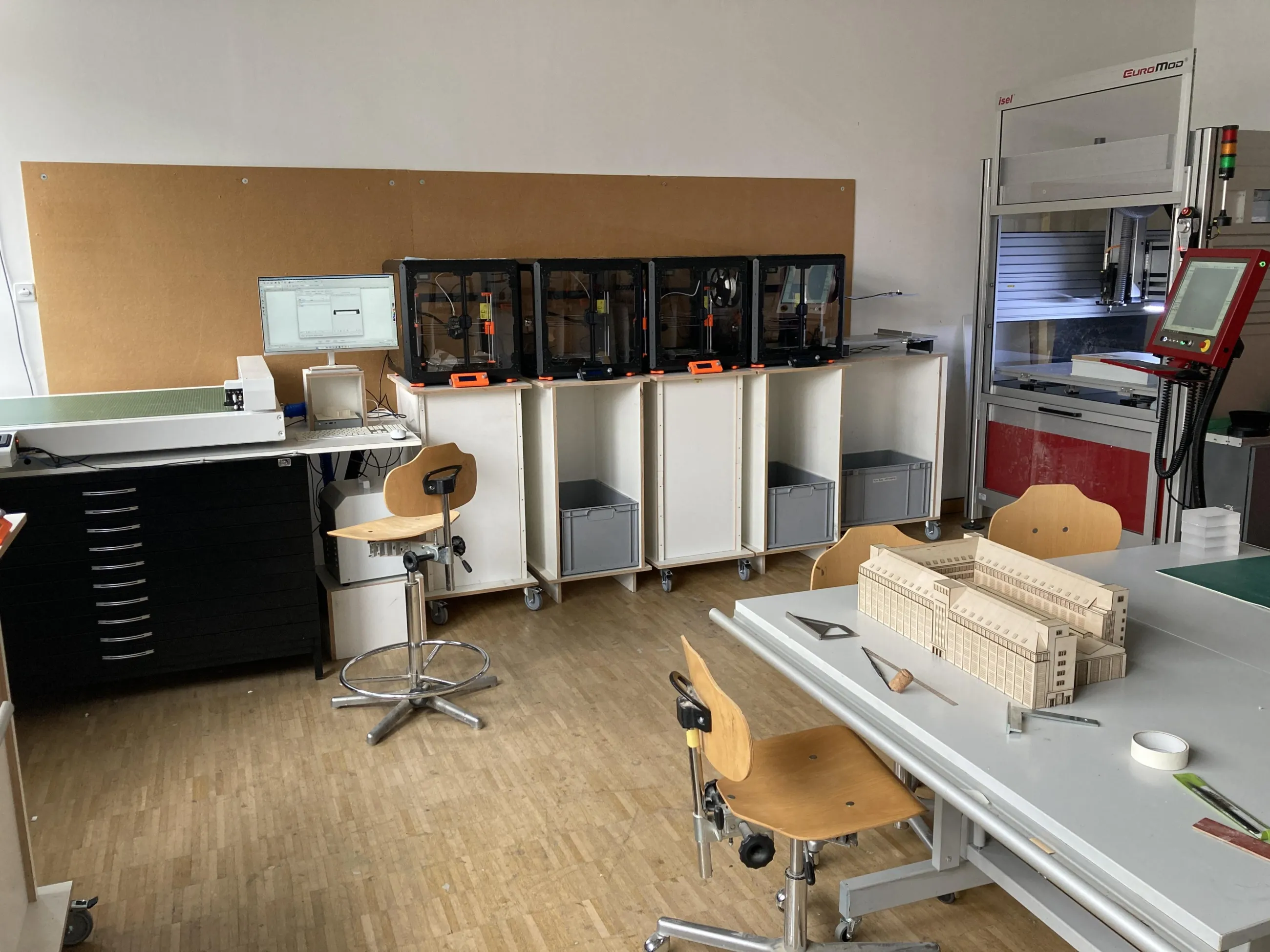 Eindruck vom 3D Lab mit Ausstattung