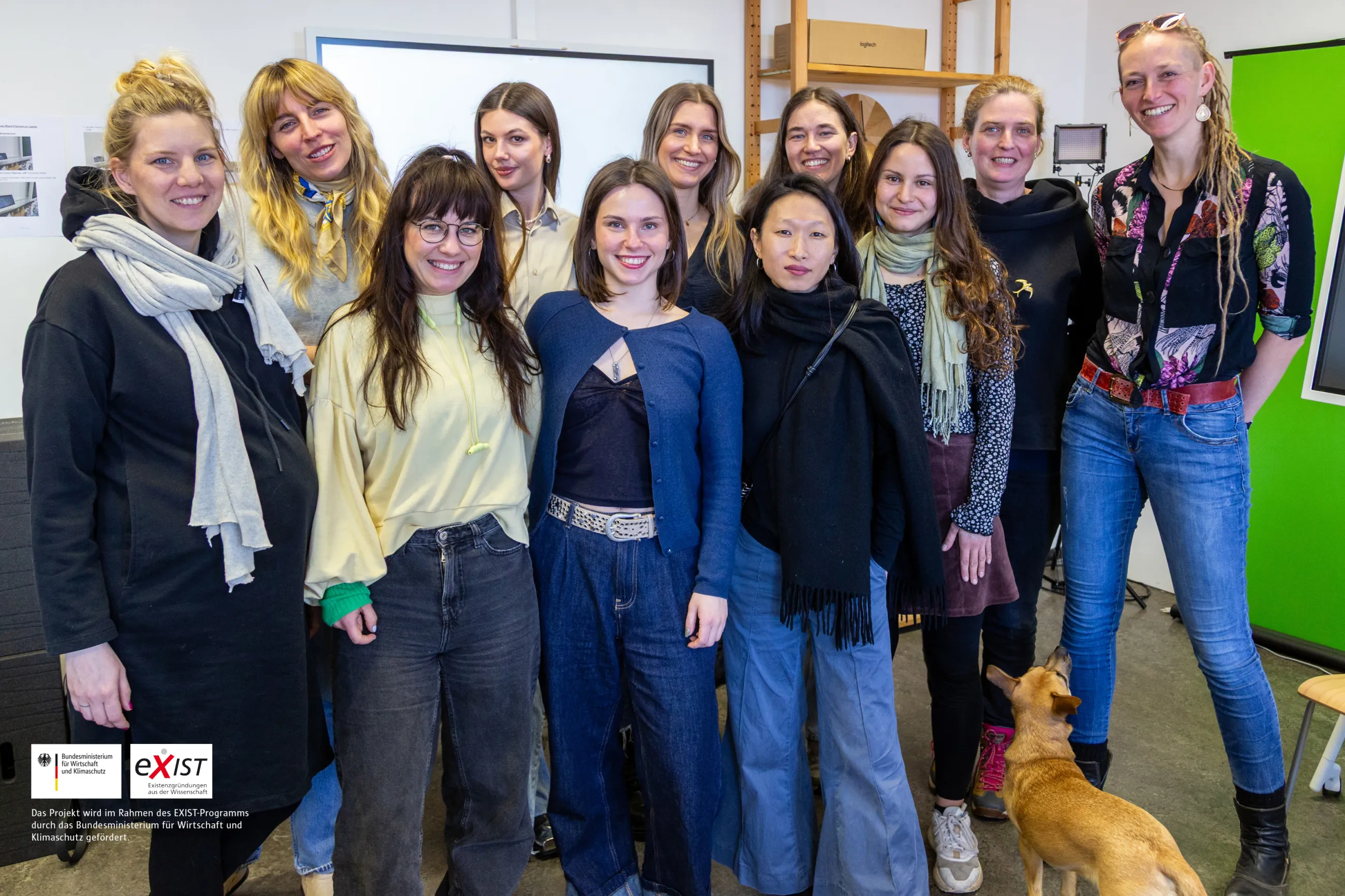 Gruppenbild der EXIST-Women Stipendiatinnen im Entrepreneurship & Management-Lab